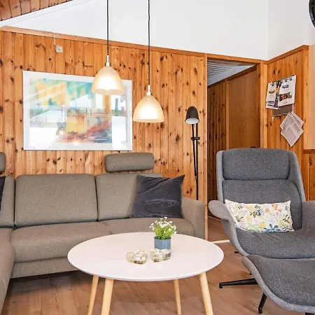 8 Person In Juelsminde Feriehus *